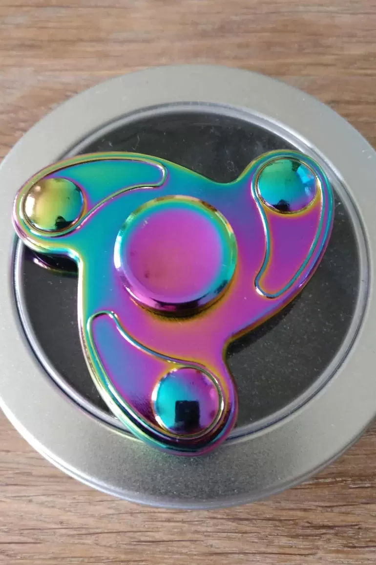 Pocket Monster Fidget Spinner-Fidget Spinner I Ufo Og Regnbuefarver